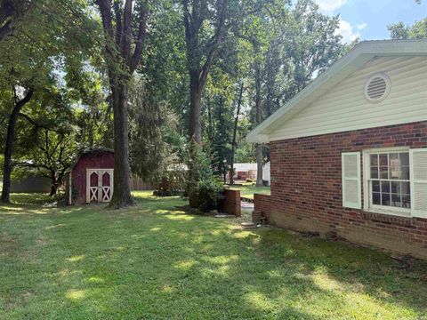 Tiny photo for 8211 Larch Lane, Evansville, IN 47710 (MLS # 202541319)