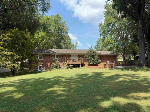 Tiny photo for 8211 Larch Lane, Evansville, IN 47710 (MLS # 202541319)