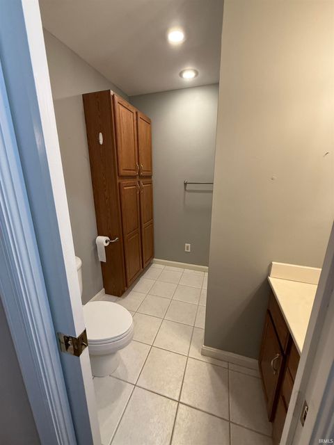 Tiny photo for 8211 Larch Lane, Evansville, IN 47710 (MLS # 202541319)