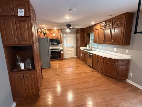 Tiny photo for 8211 Larch Lane, Evansville, IN 47710 (MLS # 202541319)