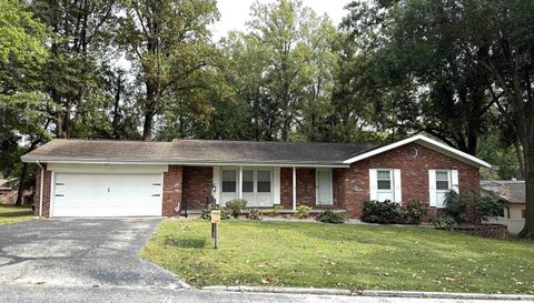 Tiny photo for 8211 Larch Lane, Evansville, IN 47710 (MLS # 202541319)