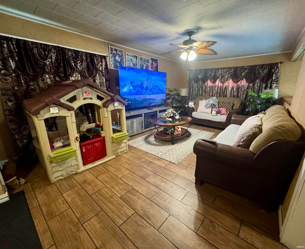 Photo of 2419 Stadium Drive, Logansport, IN 46947 (MLS # 202613944)