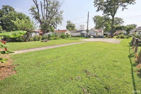 Tiny photo for 1008 S Race Street, Princeton, IN 47670 (MLS # 202630807)