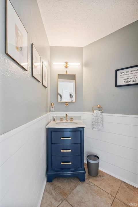 Tiny photo for 3211 WALTON Way, Kokomo, IN 46902 (MLS # 202611981)