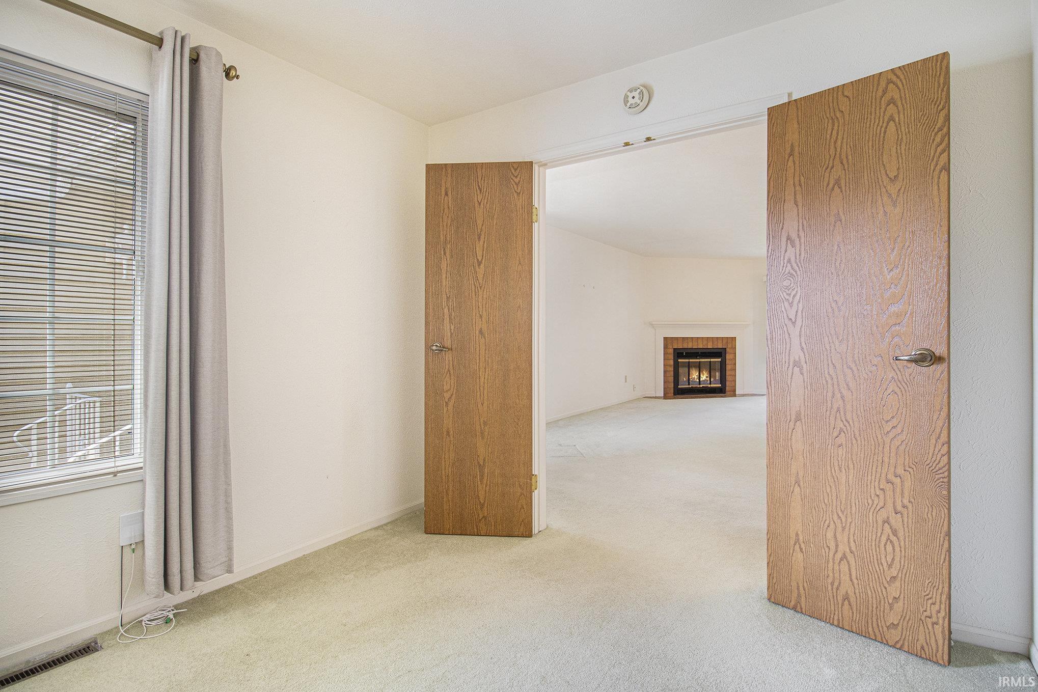 South Bend, Indiana 46637, United States, 3 Bedrooms Bedrooms, ,2 BathroomsBathrooms,Residential,Pending,97061