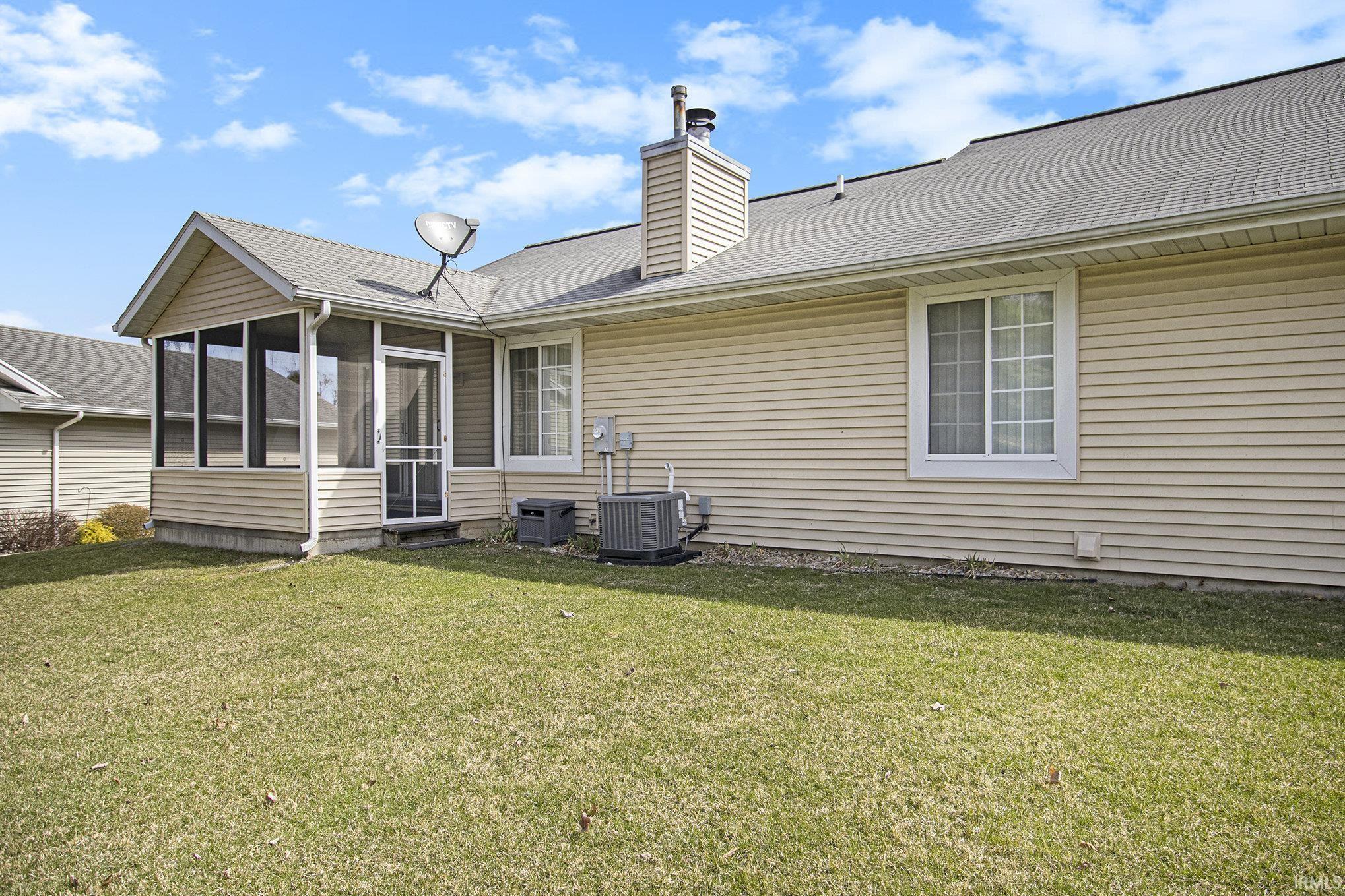 South Bend, Indiana 46637, United States, 3 Bedrooms Bedrooms, ,2 BathroomsBathrooms,Residential,Pending,97061