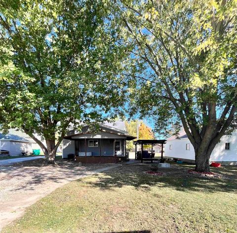 Tiny photo for 405 N Green Street, Greentown, IN 46936 (MLS # 202542031)