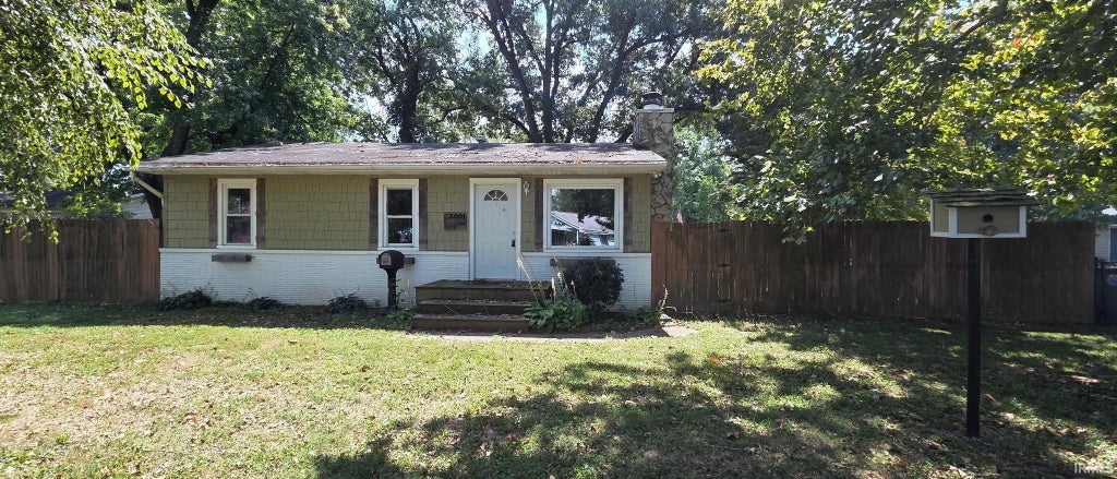Photo of 3001 E Riverside Drive, Evansville, IN 47714 (MLS # 202643887)