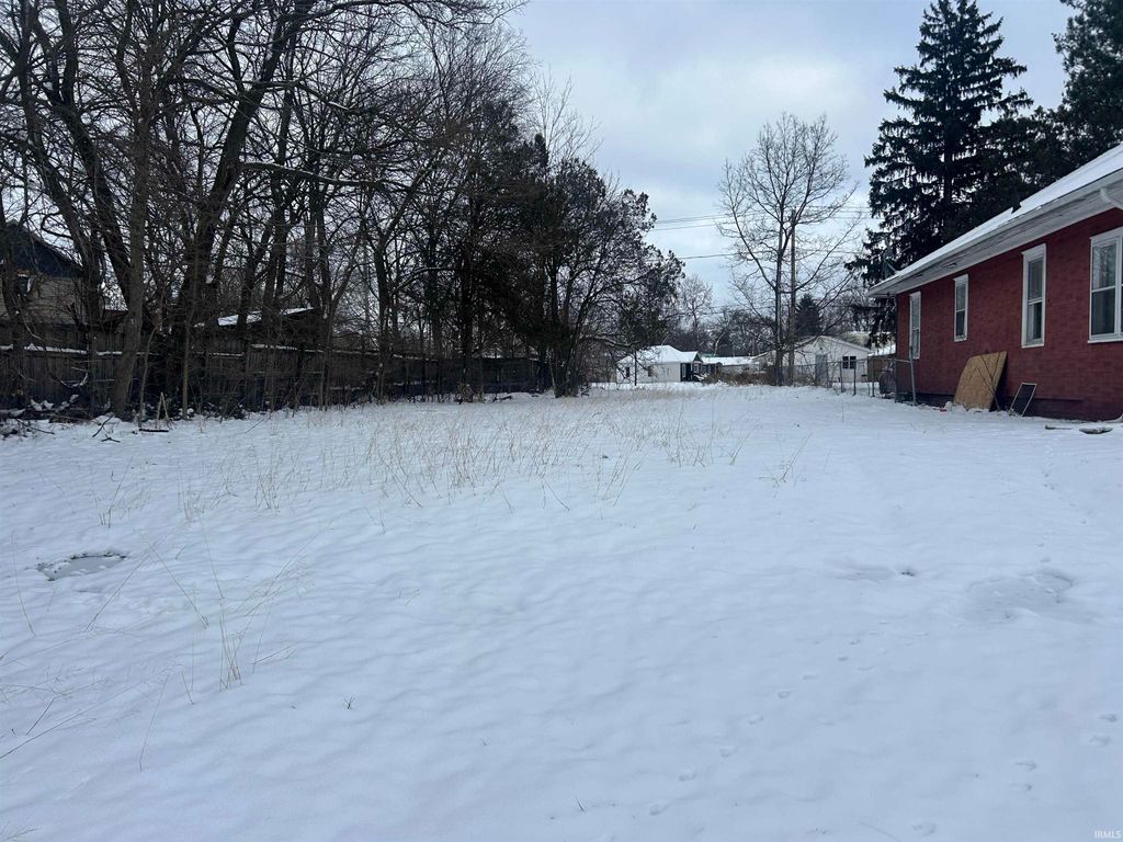 Photo of 630 Birdsell Street, South Bend, IN 46628 (MLS # 202600226)
