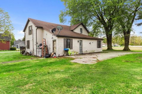 Tiny photo for 320 W Walnut Street, Akron, IN 46910 (MLS # 202617146)