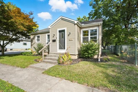 Photo of 408 Miami Street, North Manchester, IN 46962 (MLS # 202537833)