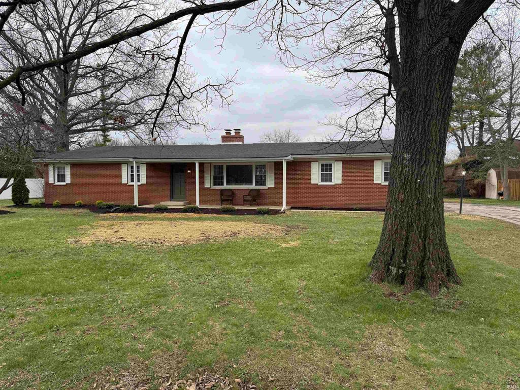 Photo of 4905 Everett Road, Muncie, IN 47304 (MLS # 202610473)