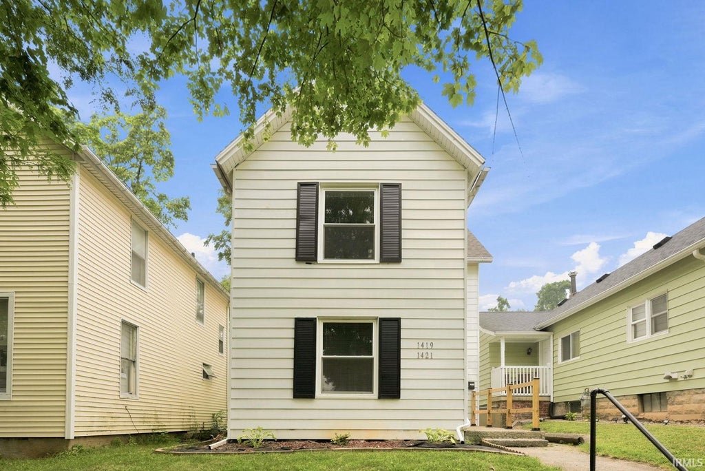 Photo of 1419 Saint Marys Avenue, Fort Wayne, IN 46808 (MLS # 202629009)