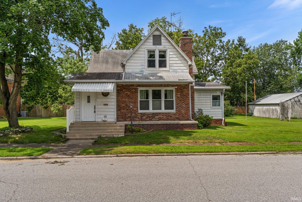 Photo of 110 N George Street, North Judson, IN 46366 (MLS # 202634131)