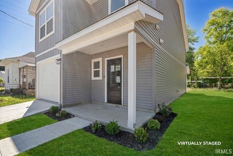 Tiny photo for 205 W KING Street, Kokomo, IN 46901 (MLS # 202618590)