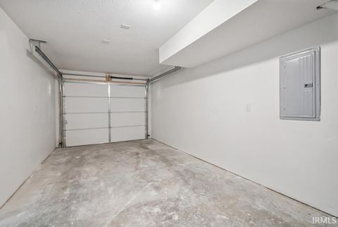 Tiny photo for 205 W KING Street, Kokomo, IN 46901 (MLS # 202618590)