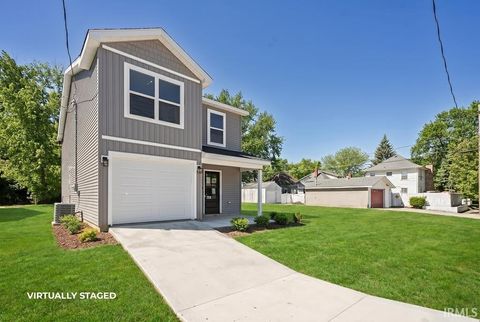 Tiny photo for 205 W KING Street, Kokomo, IN 46901 (MLS # 202618590)