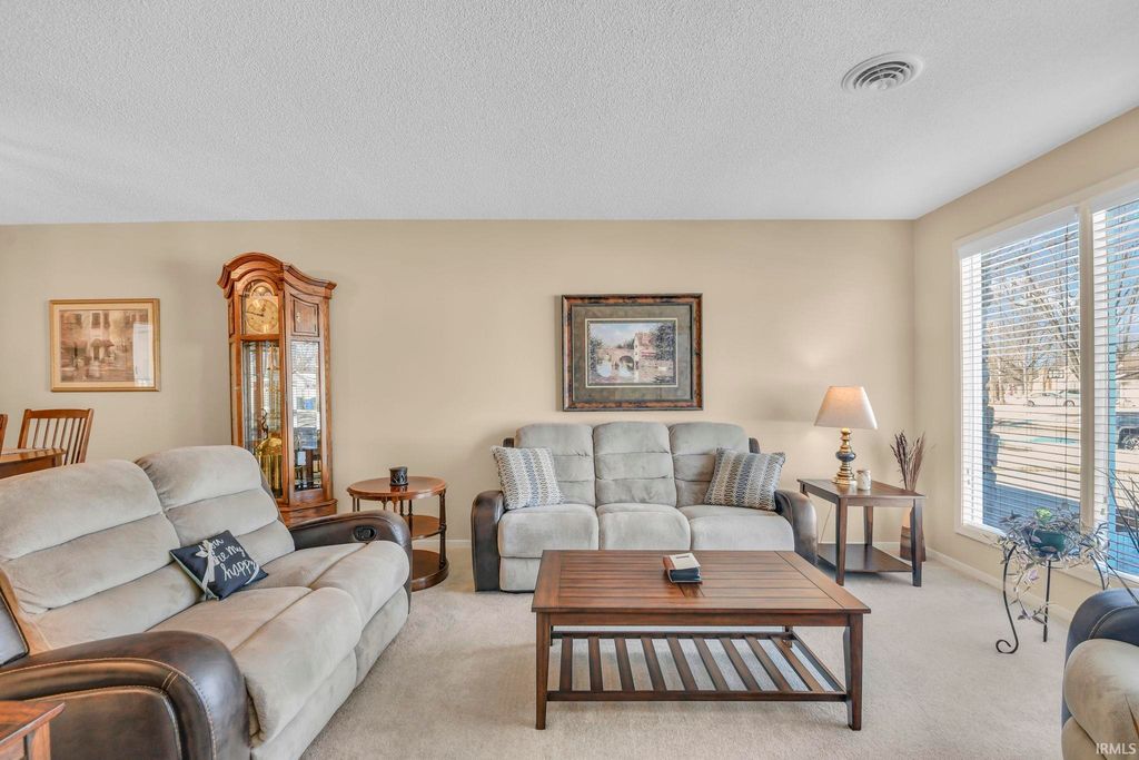 Photo of 5212 N AUSTIN Dr, Muncie, IN 47304 (MLS # 202608155)