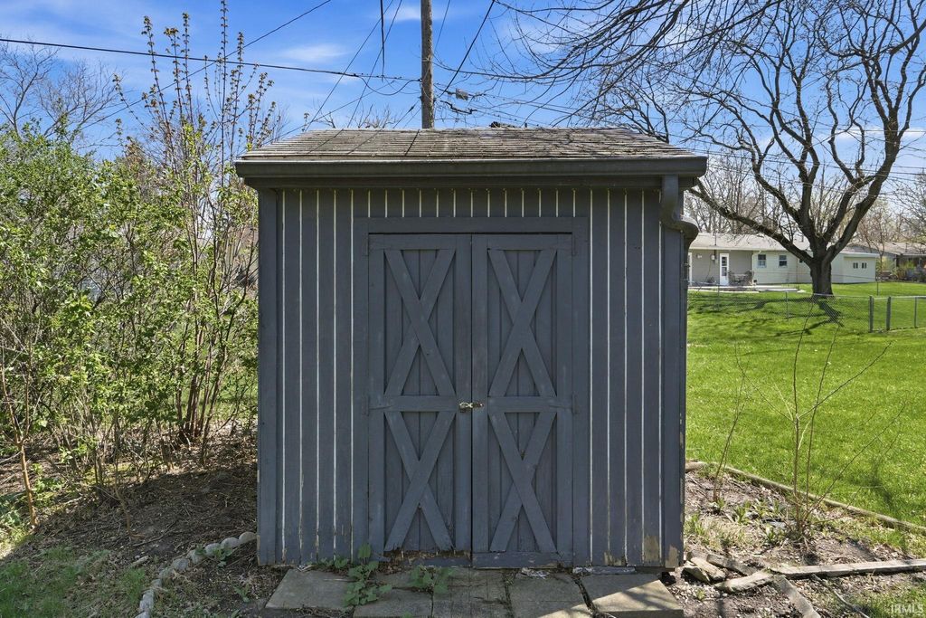 Photo of 4316 Blair Lane, Fort Wayne, IN 46815 (MLS # 202613505)