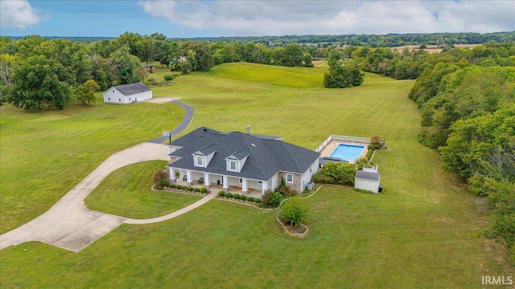 Photo of 6400 N Happe Road, Evansville, IN 47720 (MLS # 202643088)