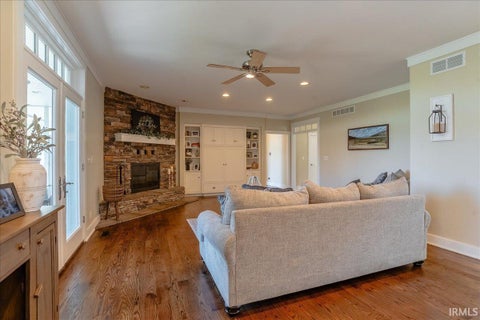 Tiny photo for 6400 N Happe Road, Evansville, IN 47720 (MLS # 202643088)
