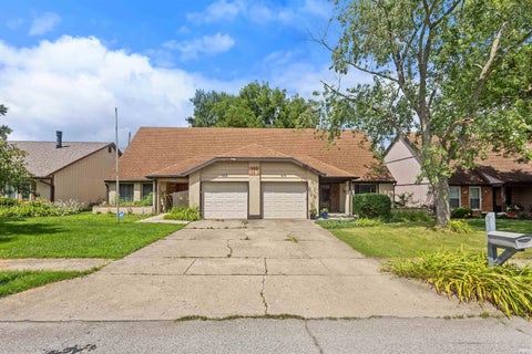 Tiny photo for 610 Wellington Court, Lafayette, IN 47904 (MLS # 202626508)