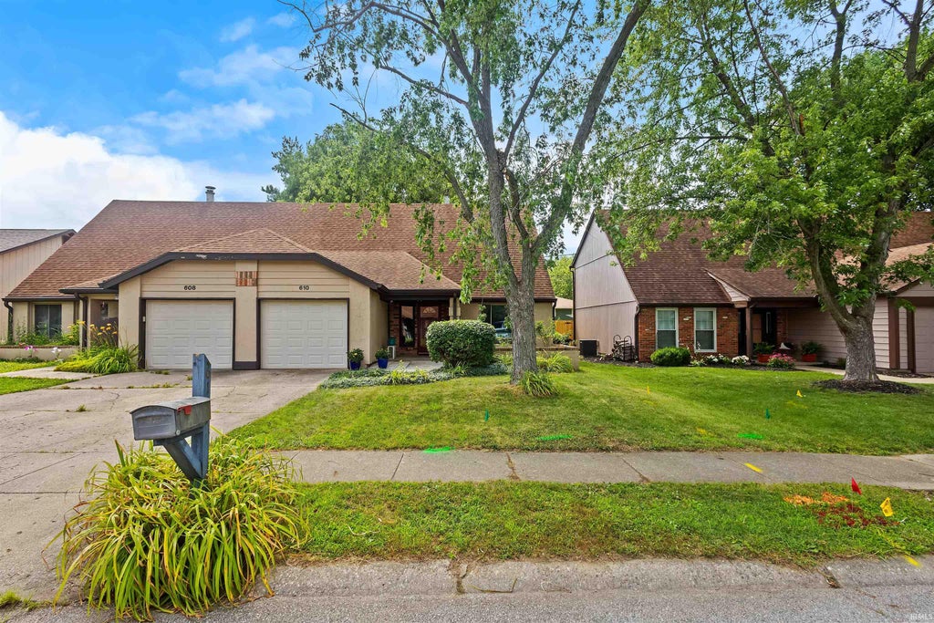 Photo of 610 Wellington Court, Lafayette, IN 47904 (MLS # 202626508)