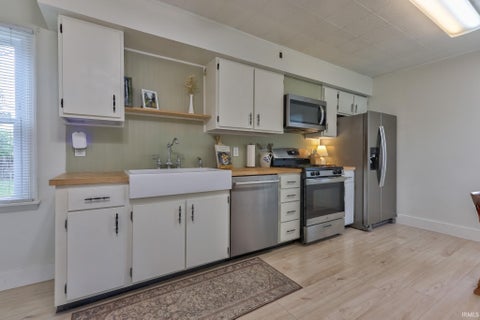 Tiny photo for 1708 Richardt Avenue, Evansville, IN 47711 (MLS # 202638002)