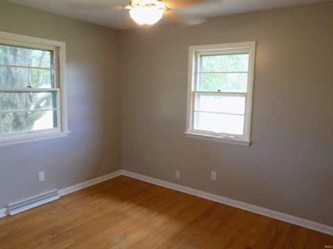 Tiny photo for 8355 Oak Grove Road, Newburgh, IN 47630 (MLS # 202631314)