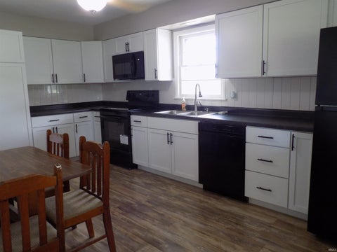 Tiny photo for 8355 Oak Grove Road, Newburgh, IN 47630 (MLS # 202631314)