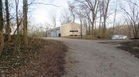 Tiny photo for 6295 LOGANSPORT Road, Logansport, IN 46947 (MLS # 202548360)