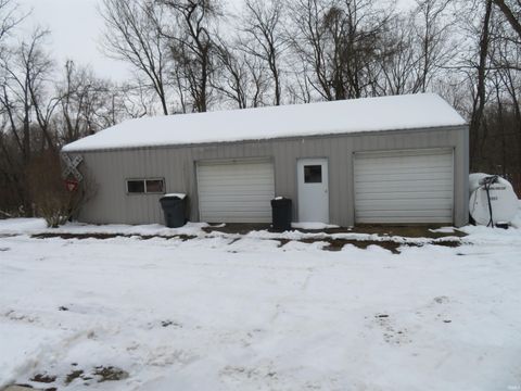 Tiny photo for 6295 LOGANSPORT Road, Logansport, IN 46947 (MLS # 202548360)