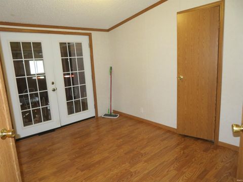 Tiny photo for 6295 LOGANSPORT Road, Logansport, IN 46947 (MLS # 202548360)