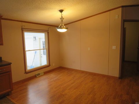 Tiny photo for 6295 LOGANSPORT Road, Logansport, IN 46947 (MLS # 202548360)