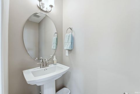 Tiny photo for 5525 Kodiak Trail, Auburn, IN 46706 (MLS # 202611066)