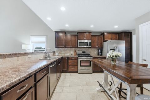 Tiny photo for 5525 Kodiak Trail, Auburn, IN 46706 (MLS # 202611066)