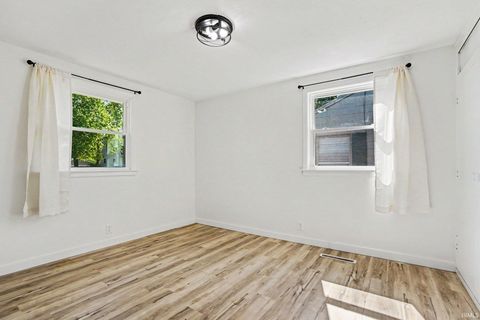 Tiny photo for 3117 Sunnymede Avenue, South Bend, IN 46615 (MLS # 202616342)