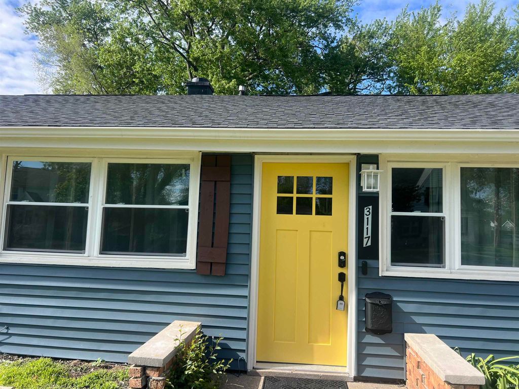 Photo of 3117 Sunnymede Avenue, South Bend, IN 46615 (MLS # 202616342)