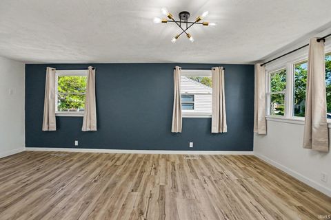Tiny photo for 3117 Sunnymede Avenue, South Bend, IN 46615 (MLS # 202616342)