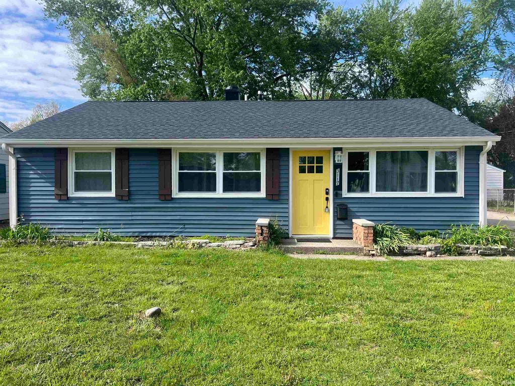 Photo of 3117 Sunnymede Avenue, South Bend, IN 46615 (MLS # 202616342)