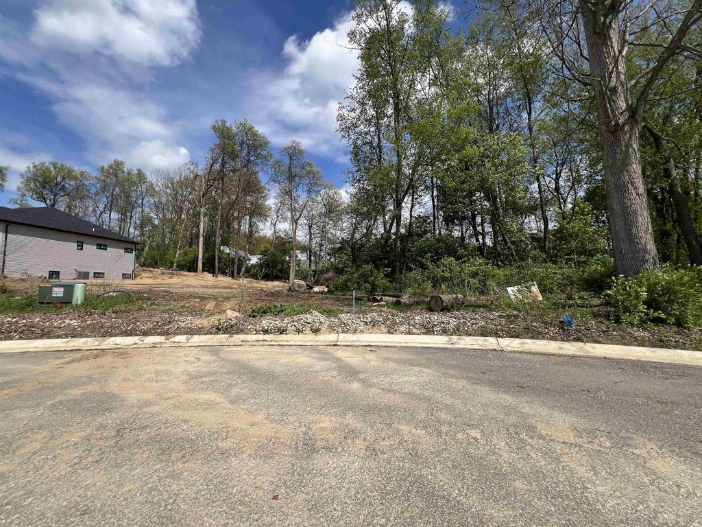 Photo of 53452 Spring Blossom Court #S, South Bend, IN 46637 (MLS # 202600914)