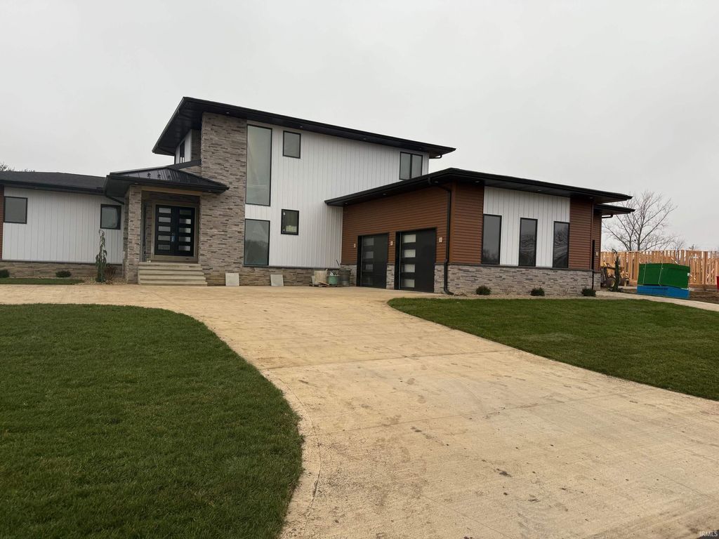 Photo of 14766 Saleem Court, Granger, IN 46530 (MLS # 202547310)