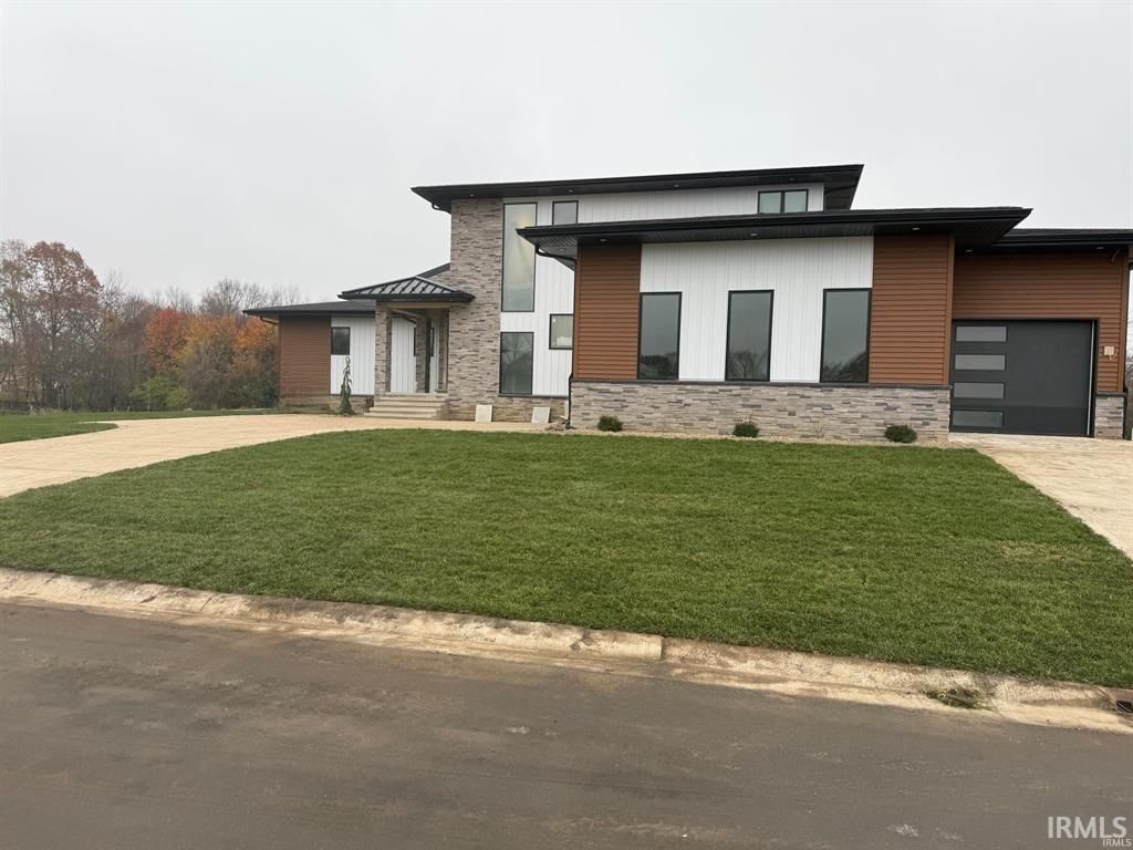 Photo of 14766 Saleem Court, Granger, IN 46530 (MLS # 202547310)