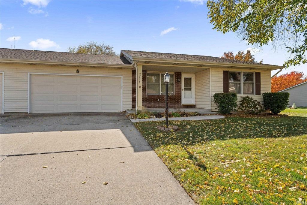 Photo of 5725 Aberdeen Court, South Bend, IN 46614 (MLS # 202544164)