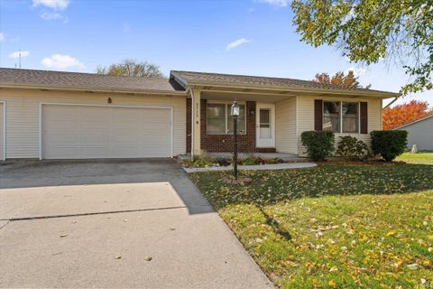 Photo of 5725 Aberdeen Court, South Bend, IN 46614 (MLS # 202544164)