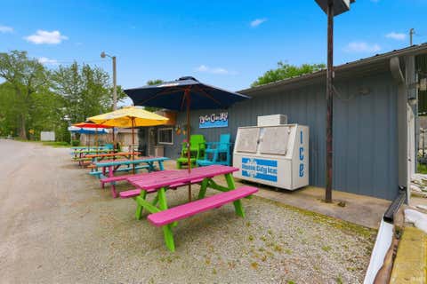 Tiny photo for 3774 N Barbee Road, Warsaw, IN 46582 (MLS # 202619463)