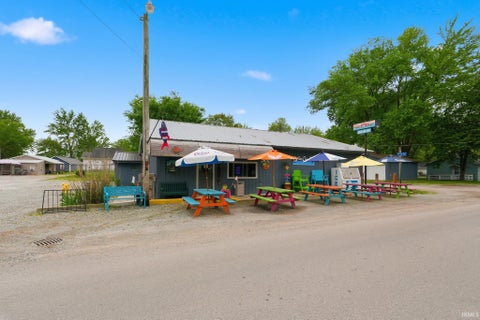 Tiny photo for 3774 N Barbee Road, Warsaw, IN 46582 (MLS # 202619463)