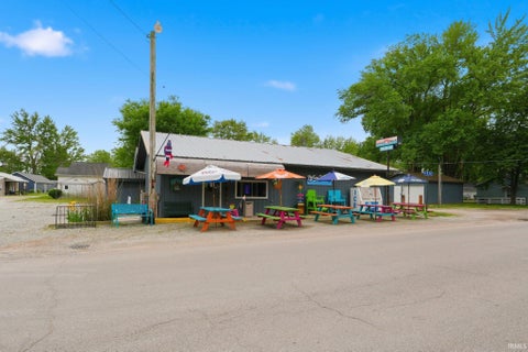 Tiny photo for 3774 N Barbee Road, Warsaw, IN 46582 (MLS # 202619463)