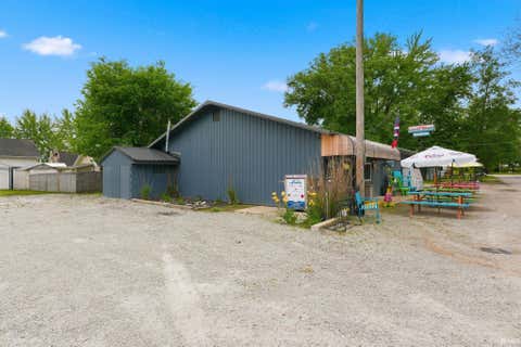 Tiny photo for 3774 N Barbee Road, Warsaw, IN 46582 (MLS # 202619463)