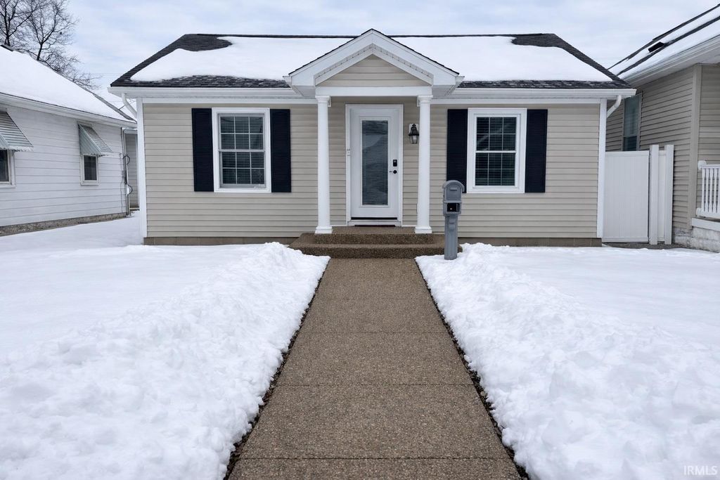 Photo of 3213 Forest Avenue, Evansville, IN 47712 (MLS # 202603601)